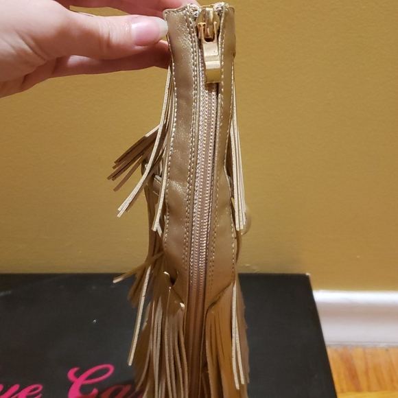 Gold gladiator, fringe sandals - Picture 5 of 5